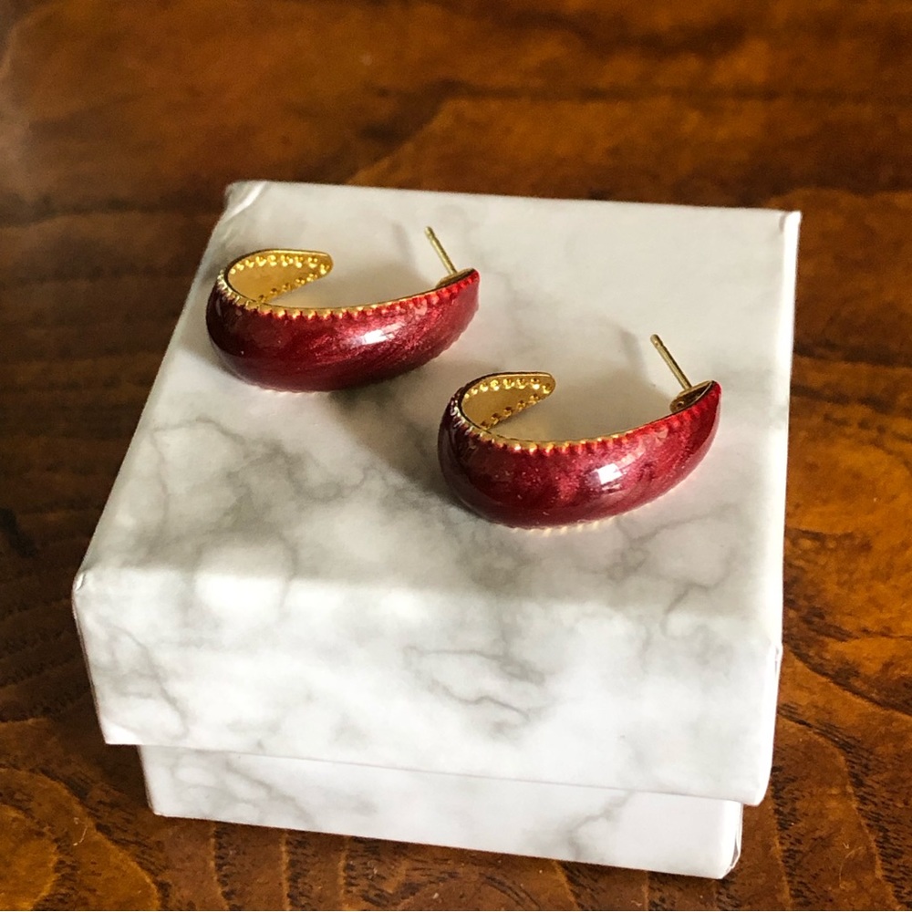 Vintage 80s burgundy red sparkle enamel small hoop earrings